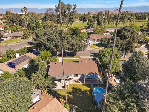 4560 Circle Lazy J Rd, Riverside CA  92501-2043 exterior