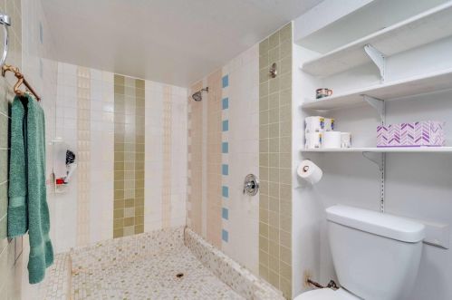 1128 Marion Dr, Glendale CA  91205-3713 exterior