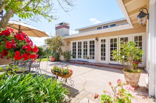 6748 Kings Harbor Dr, Palos Verdes Estates, CA 90275-4620