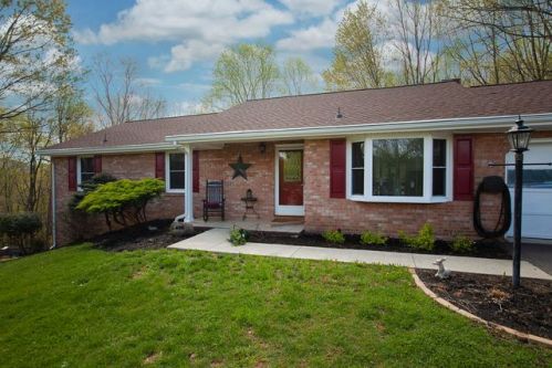 406 Woodlawn Ave, Blue Ridge, VA 24064-1683