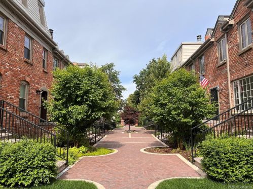 338 Clayton St, Denver, CO 80206-4229