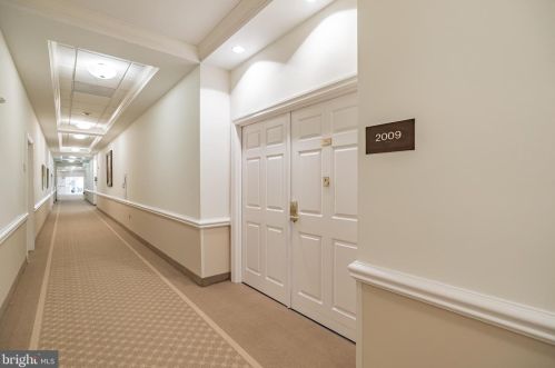 2009 Windrow Dr, Princeton, NJ 08540-5024