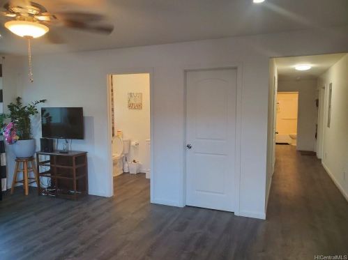 3214 Esther St, Honolulu HI  96815-4131 exterior