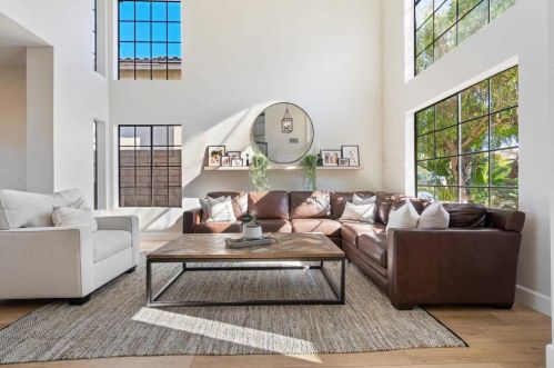 1938 White Birch Dr, Vista CA  92081-7316 exterior