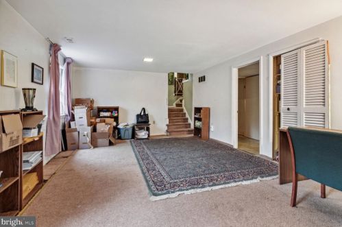 10905 Oakwood St, Silver Spring MD 20901-1238 exterior