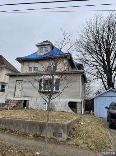 146 Poplar St, Ridgefield Park, NJ 07660-1542