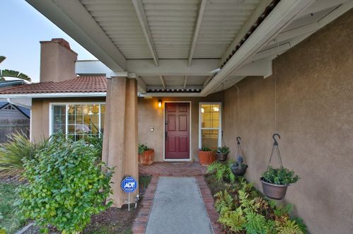 891 Granada Dr, Oceanside, CA 92056-3508