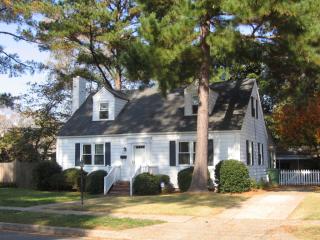 1044 Lexan Cres, Norfolk VA  23508-1239 exterior