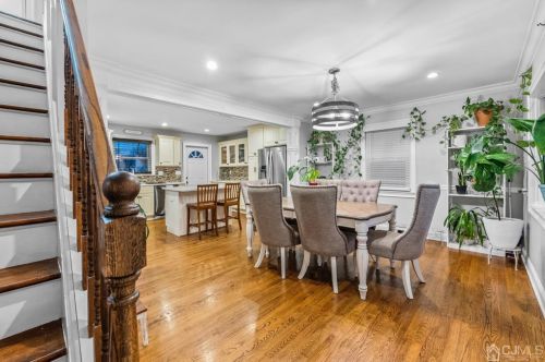 25 Apollo Ave, Avenel, NJ 07001-1430