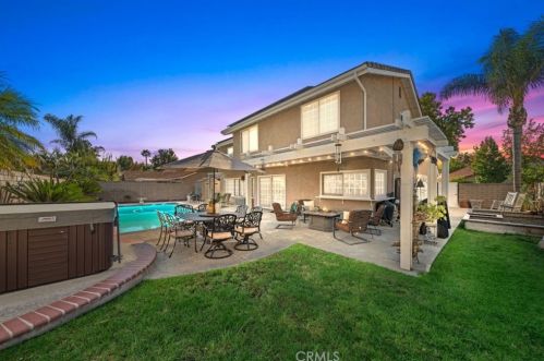 140 Pueblo Pl, Anaheim, CA 92807-4012