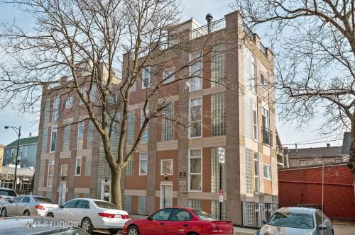 1401 Henderson St, Chicago, IL 60657-2103