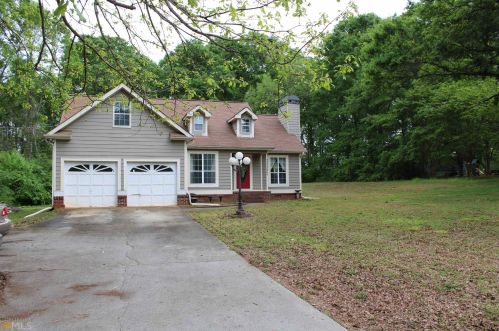 211 Jaybird Ln, Locust Grove, GA 30248-2708