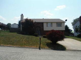 33 Janette Cir, North Huntingdon, PA 15642-8923