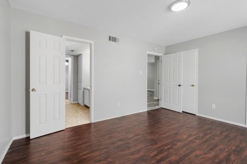 1005 Roky Ct, Fort Worth TX  76114-2431 exterior