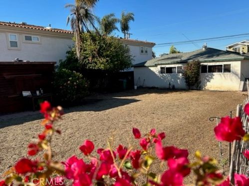 1658 Ruhland Ave, Manhattan Beach, CA 90266-7130