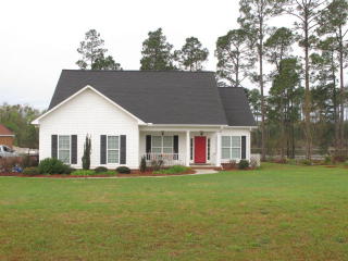 18 Marys Ln, Moultrie, GA 31788-1957