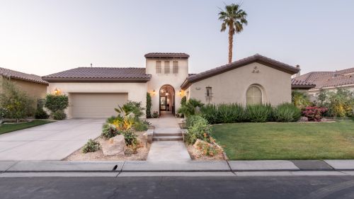 81310 Golf View Dr, La Quinta, CA 92253-7687