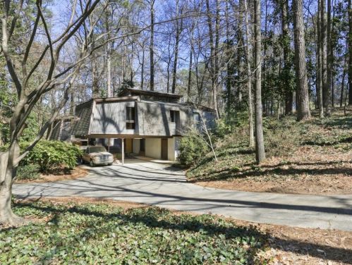 2235 Humility Ln, Atlanta GA  30319 exterior