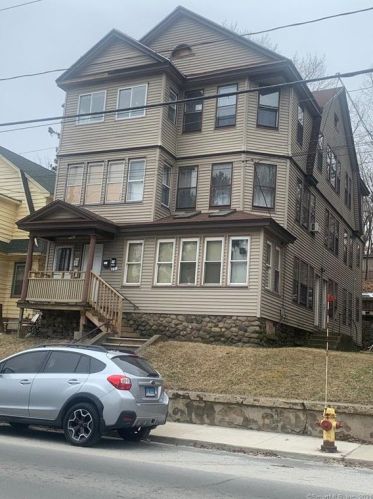 285 Cooke St, Waterbury, CT 06710-1726