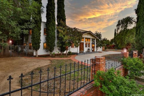456 Capri Dr, Simi Valley, CA 93065-4112