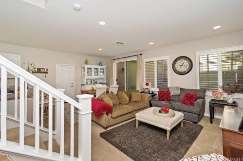 16122 Compass Ave, Chino, CA 91708-7674