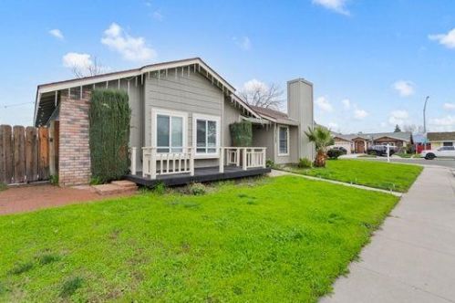 1725 Jenner Cir, Modesto, CA 95351-5032