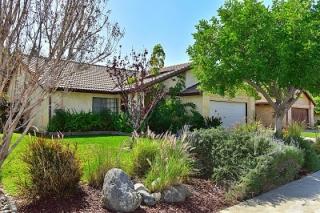 563 Elkhorn Dr, Duarte, CA 91010-1622