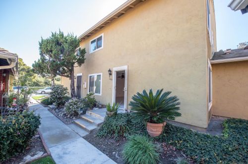 10468 Caminito Sulmona, San Diego, CA 92129-2057