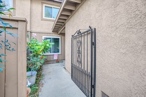583 Point O Woods Dr, Irwindale, CA 91702