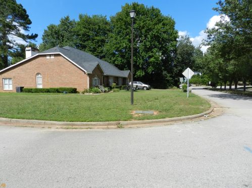 2150 Country Walk Way, Conyers GA  30013-2179 exterior