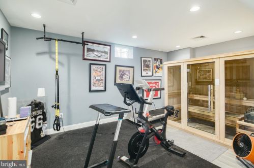 415 Washington Ave, Tavistock NJ 08033-3340 exterior