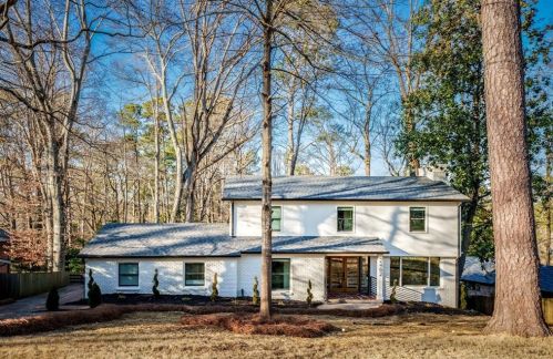 2462 Echo Dr, Atlanta GA  30345-3527 exterior
