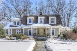345 Wastena Ter, Ridgewood, NJ 07450-2325