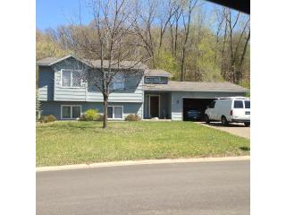 2178 Circle Dr, Newport, MN 55055-1585