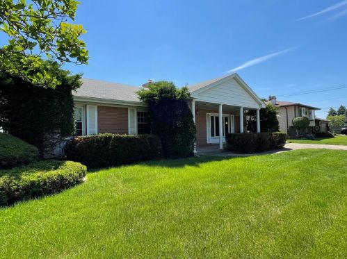 7879 Carolina Pl, Gary, IN 46410-5630