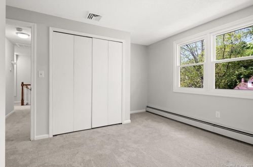 208 Lefoll Blvd, Wapping CT  06074-4261 exterior
