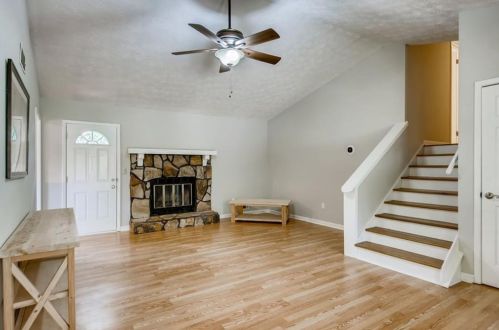 3742 Holland Dr, Lithonia, GA 30039-8021