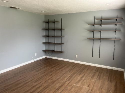 8709 Tulare Ct, Elk Grove, CA 95624-1509