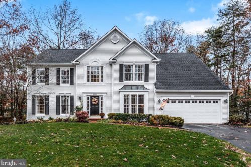 6003 Benevolent St, Fredericksburg, VA 22407-8353