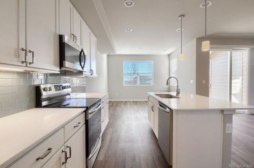 4307 98 Pl, Denver CO 80229-3289 exterior