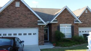 106 River Garden Ct, Pigeon Forge, TN 37862-4448
