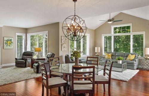 3528 Crestmoor Dr, Saint Paul MN  55125-5028 exterior