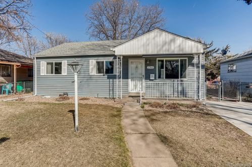 1762 Akron St, Denver, CO 80010-1709