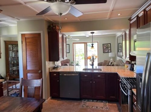 1072 Marsh Court Ln, Mount Pleasant, SC 29464-3356