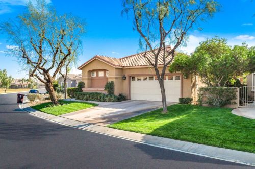 80405 Green Hills Dr, Indio, CA 92201-0838