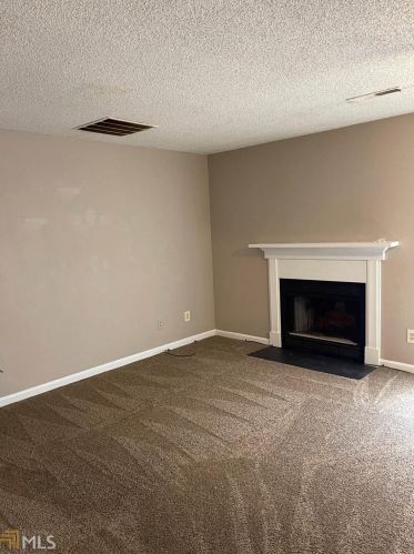 1678 Winchester Way, Conyers GA  30013-1729 exterior