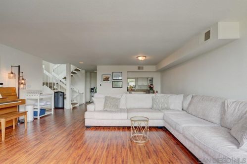 2423 La Costa Ave, Carlsbad, CA 92009-7313