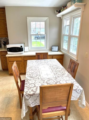 7692 Groveland Rd, Saint Paul MN  55112-3815 exterior