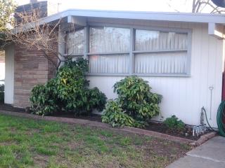 1502 Ashwood Dr, Modesto, CA 95350-4826