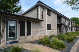 126 Alpine Rd, Austin TX  78704-7202 exterior